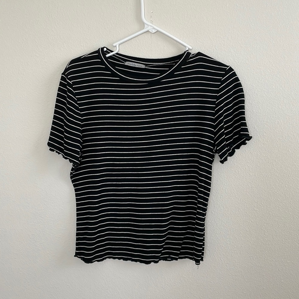 Black & white striped cropped tee -size M